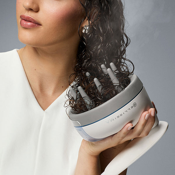 Eficaz sobre el cabello mojado y para refrescar el peinado a diario